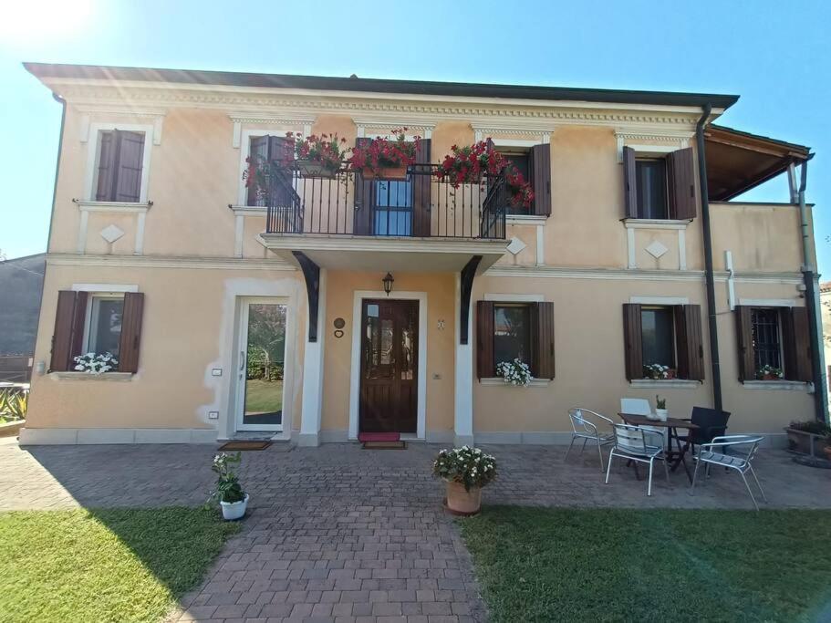 B&B We Care Appartamento Lendinara ภายนอก รูปภาพ